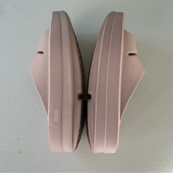 Oofos Women's Oomega Ooahh Slide Platform Sandal Pink Size 11 - Picture 7 of 9